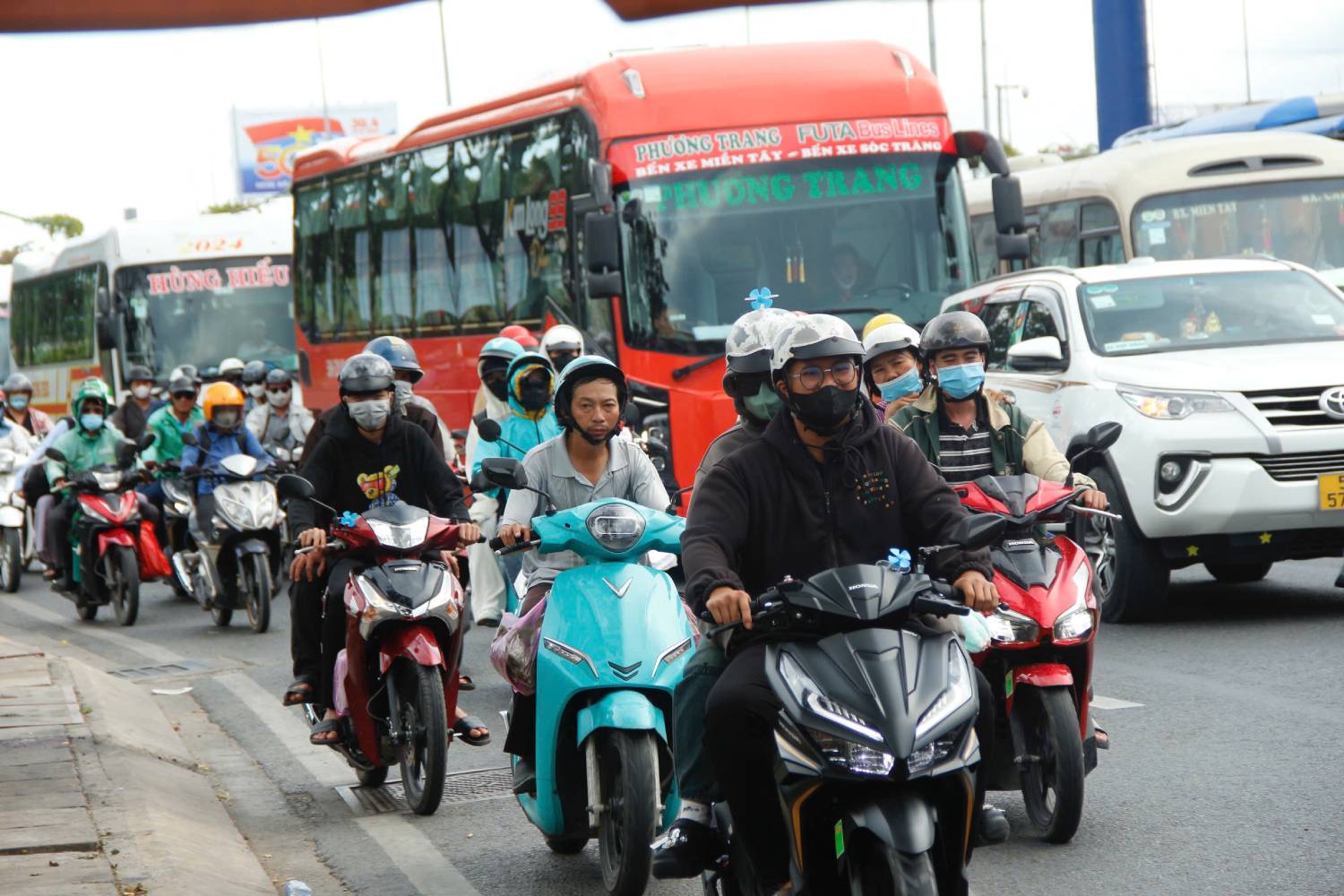 Tình hình thay đổi kế hoạch du lịch