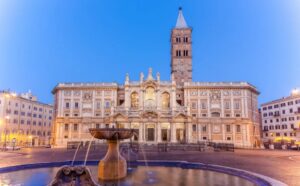 Đặc điểm nổi bật của Vương cung thánh đường Đức Bà Cả