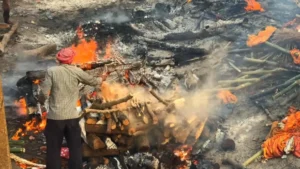 Cuộc Sống Bên Sông Hằng