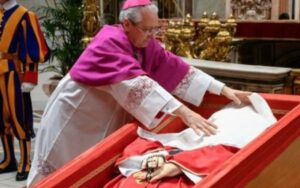 Tình huống tại Vatican